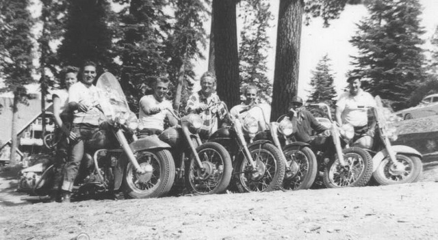 motorcyclists-1953-yosemite.jpg - 96810 Bytes