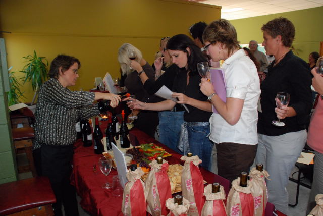 wine-workshop-blind-taste.jpg - 68559 Bytes